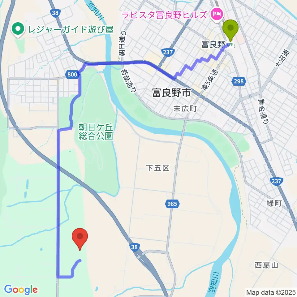 富良野演劇工場の最寄駅富良野駅からの徒歩ルート（約48分）地図