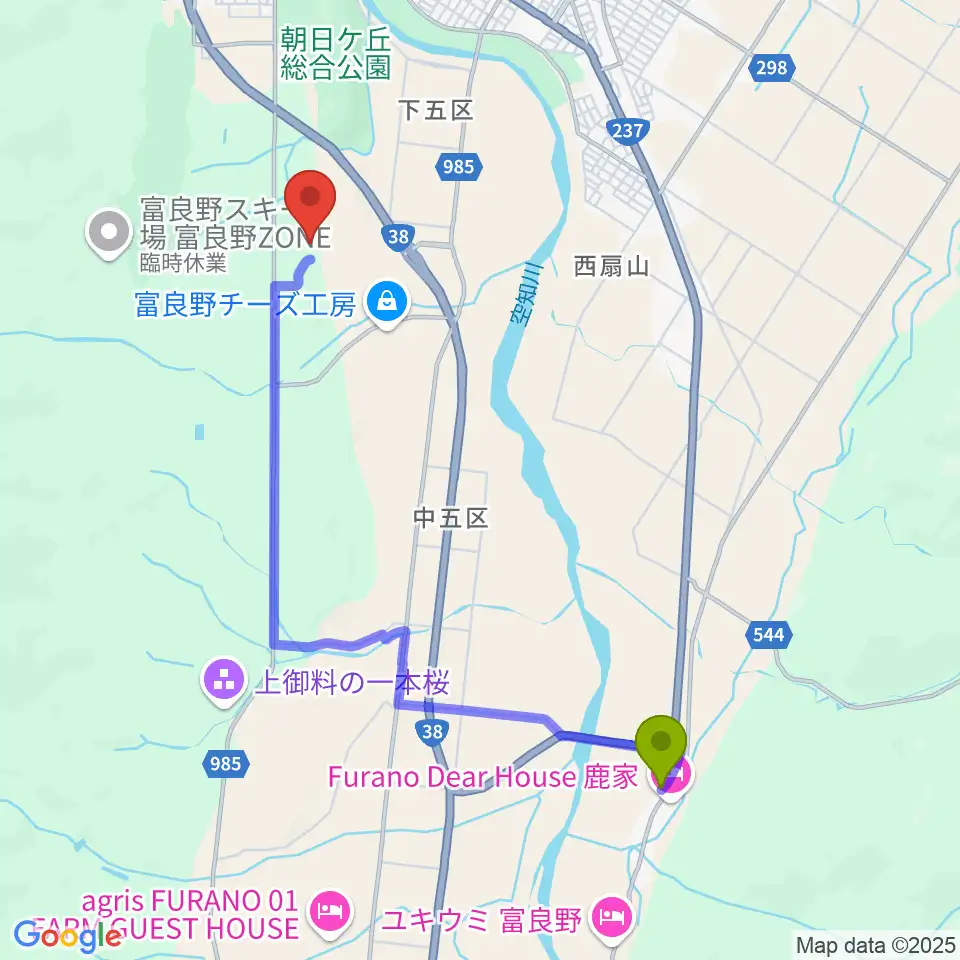 布部駅から富良野演劇工場へのルートマップ地図