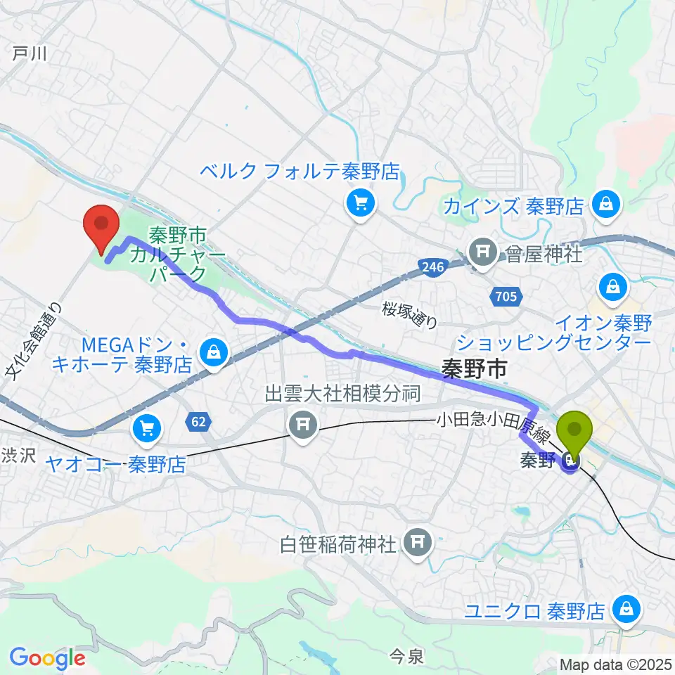秦野駅からクアーズテック秦野カルチャーホールへのルートマップ地図